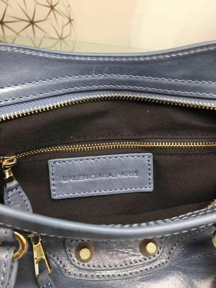 BALENCIAG巴黎世家 義大利進口 原版油蠟頭層牛皮 香皮小銀釘 時尚百搭 手提肩背斜挎包  BL1574